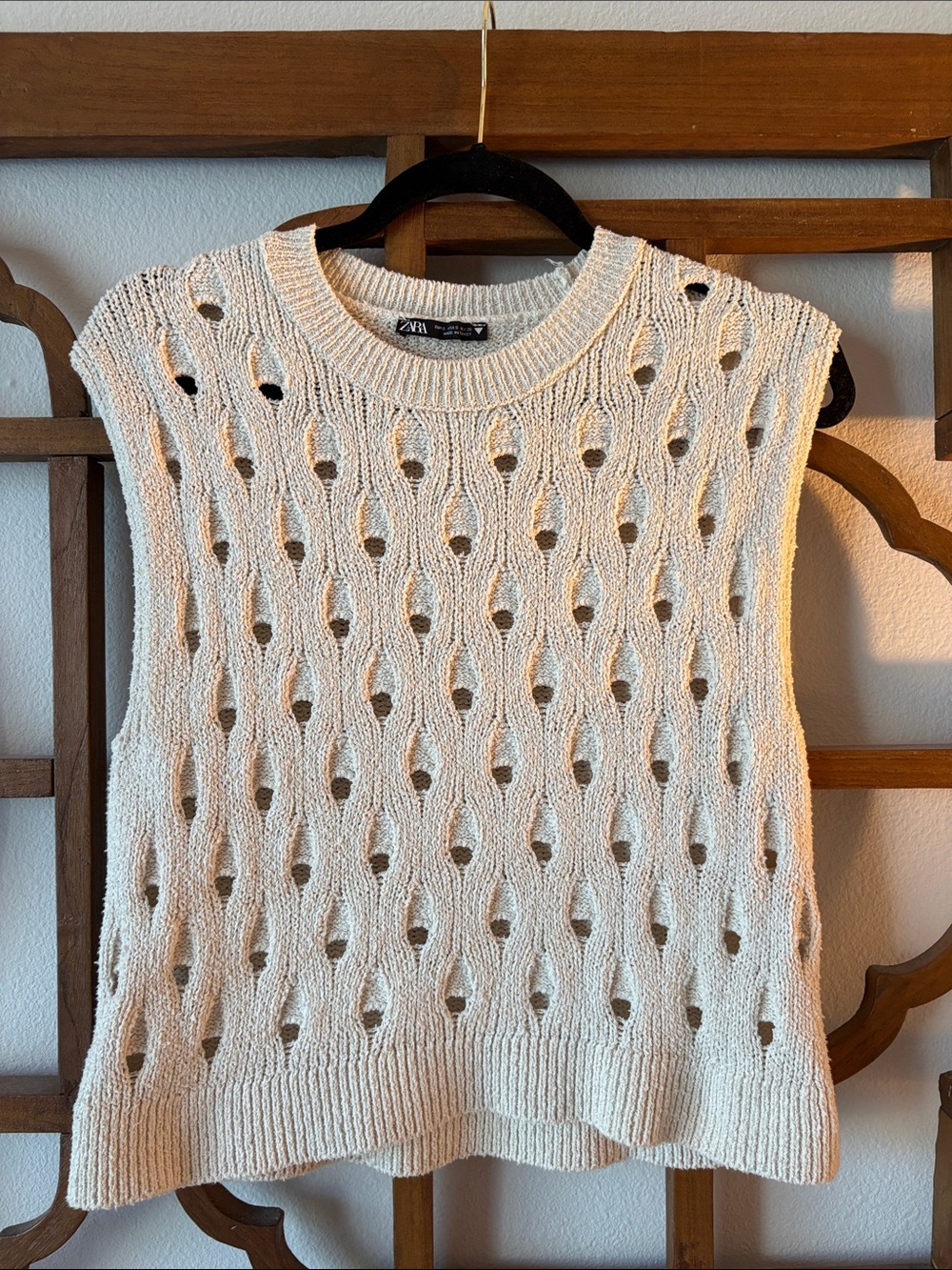 Zara Cream Open-Knit Sleeveless Sweater Vest